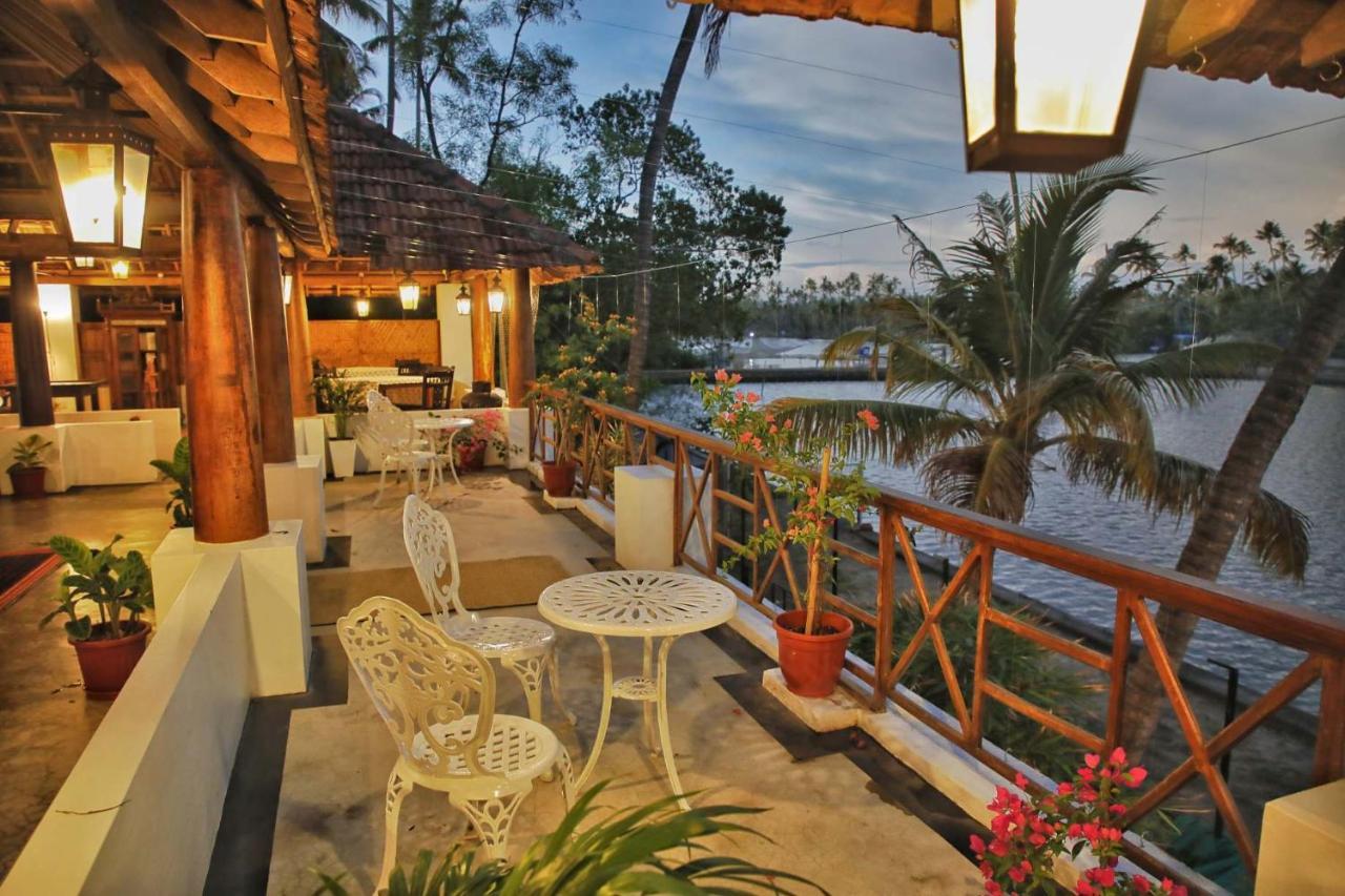 Vala House Hotell Cherai Beach Exteriör bild