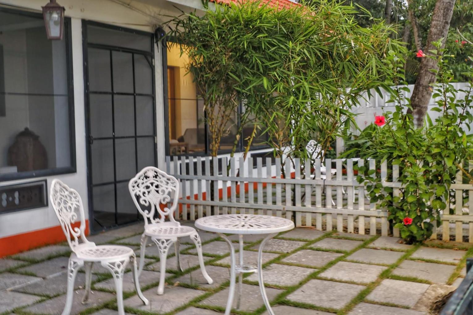 Vala House Hotell Cherai Beach Exteriör bild